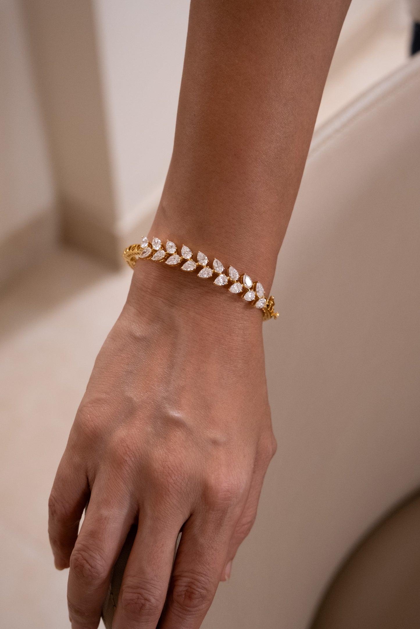 Alternating Pear Diamond Bracelet