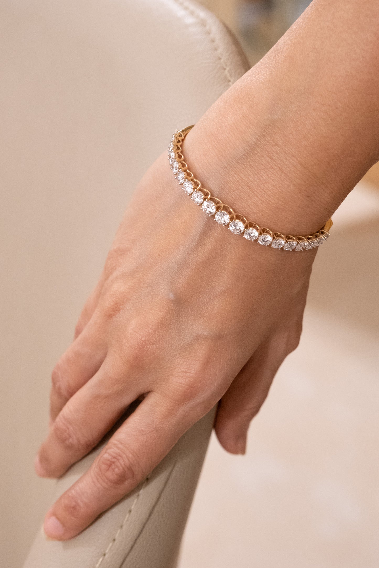 Gradual Rounds Bracelet