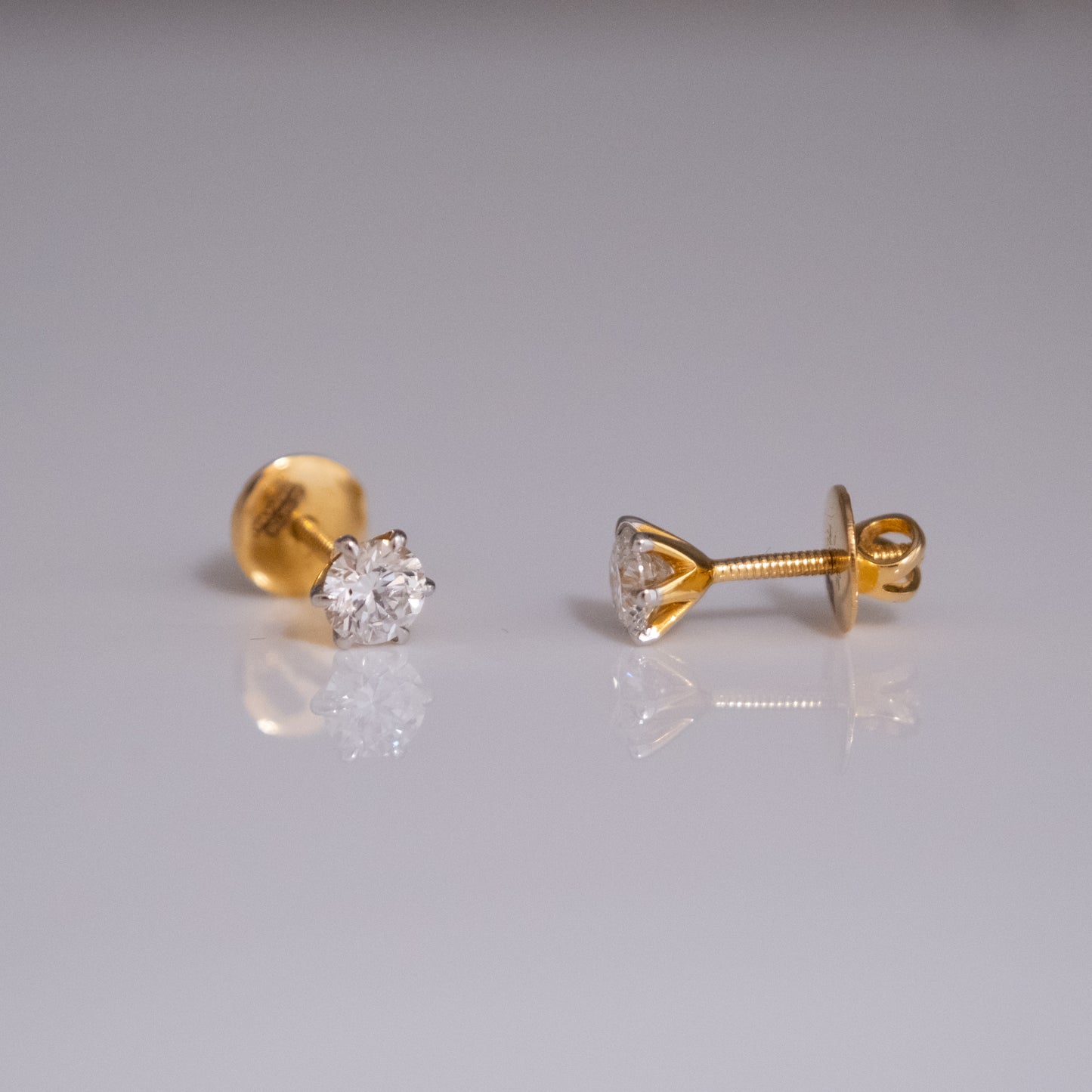 0.5-0.5ct Round Solitaire Earrings