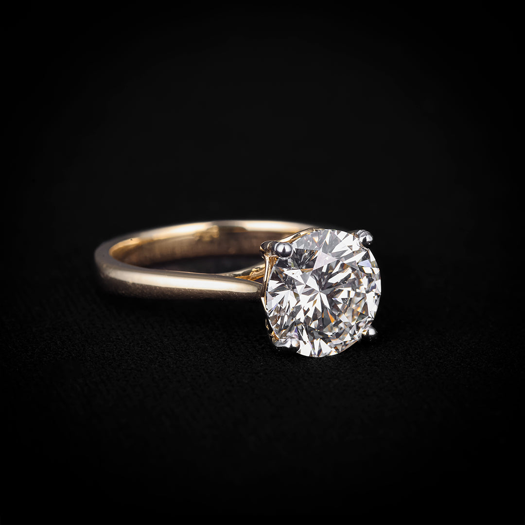 2.5 carat Round Solitaire Ring